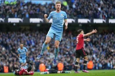 Manchester City 4-1 Manchester United: Kevin De Bruyne and Riyad Mahrez hit braces as City go six points clear