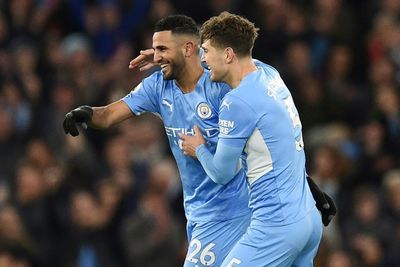 Man City thrash Man Utd 4-1 to extend Premier League lead