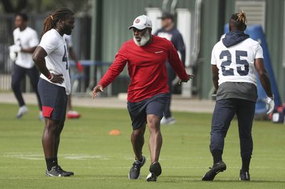 Texans coach Lovie Smith still to be hands on with the defense