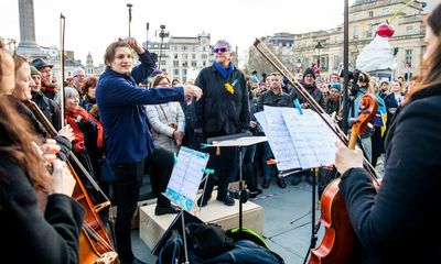 Flashmob orchestra in Trafalgar Square plays in solidarity with Ukraine
