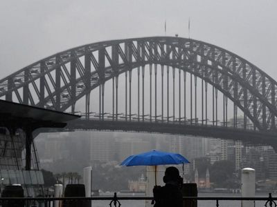 Stolen car in Sydney Harbour Bridge crash