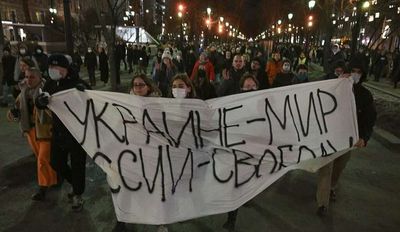 How to Fight Putin by Offering Russians "a Million Little Carrots"