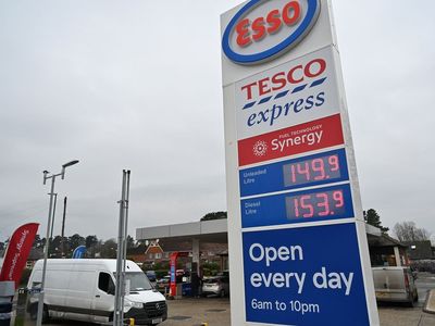 Oil prices jump to 13-year high amid possible Western ban on Russian oil over invasion of Ukraine