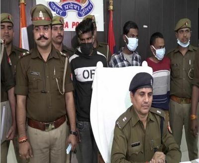 UP: Three held for smuggling marijuana from Nepal, nearly 19 kg recovered