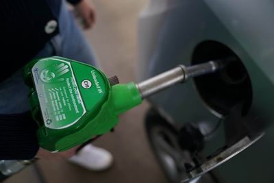 Average price of petrol above £1.55 per litre for first time
