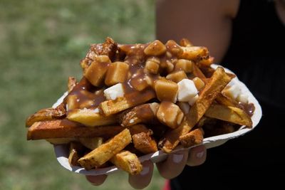 Restaurant receives threats after patrons thought signature poutine dish was named after Putin