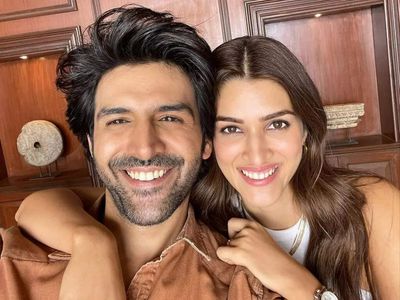 Kartik Aaryan shares a happy selfie with Kriti Sanon after wrapping up another schedule of ‘Shehzada’