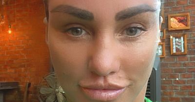 Katie Price shows off her new face in 'natural' selfie during tropical trip to Thailand