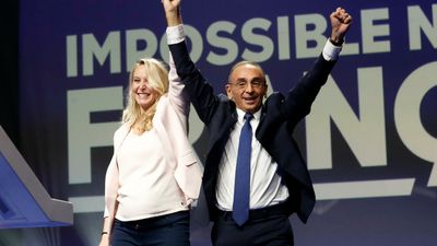 Zemmour hopes support from Le Pen's niece will boost his presidential ambitions