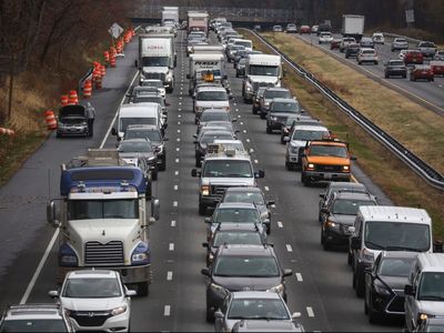 Trucker convoy - ‘Freedom’ protest threatens to snarl traffic as it laps DC for second day