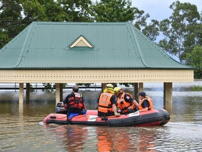 Two more die in NSW floods amid deluge