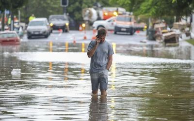 Flood-hit NSW residents face ‘wet and dangerous’ week of weather
