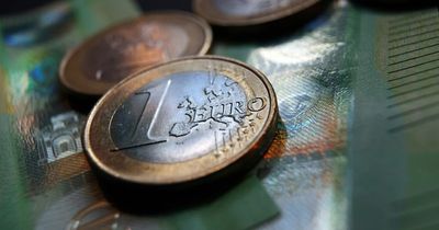 Ukrainian citizens fleeing war to be given social welfare support on arrival in Ireland