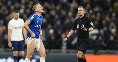 Donny van de Beek gets Manchester United empathy after Everton are hammered by Tottenham