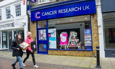 UK cancer research studies fell 32% in first year of Covid, say charities