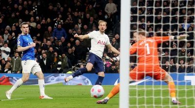 Spurs’ Kane Pleased to Leapfrog Arsenal Great Henry in Scoring Chart