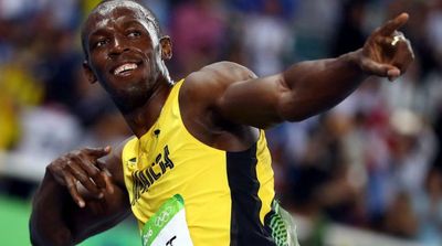 Usain Bolt Races against ‘Jurassic Park’ Dinosaur