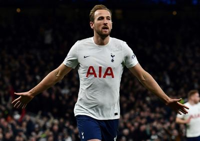 Kane targets Champions League place after Spurs humble Everton