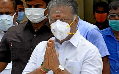 Arumughaswamy Commission to summon Panneerselvam, Ilavarasi on March 21