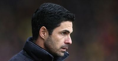 Mikel Arteta urged to avoid "ego" as Arsenal target "fits the bill" in striker search