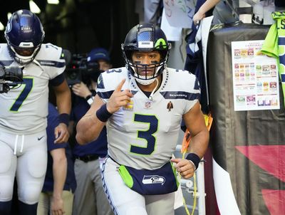 Seahawks are trading Russell Wilson to Broncos for a massive haul