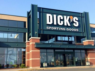 PreMarket Prep Stock Of The Day: A 'Lunch Bet' On Dick's Sporting Goods