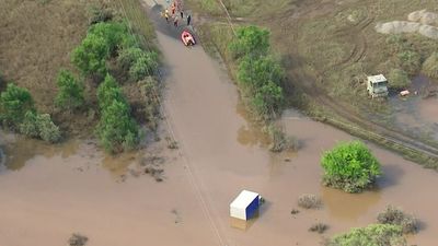 Body found during search for delivery driver missing in floodwaters at Greendale in Sydney's south-west