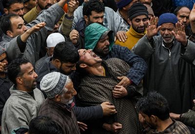 Kashmir family mourns killing of teenage daughter in bomb attack