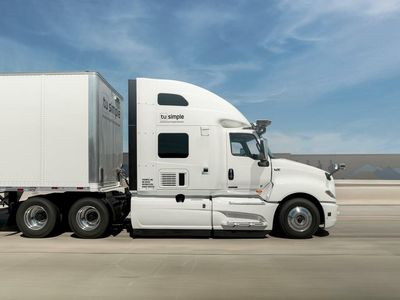 Cathie Wood Continues Buying Spree In This Self-Driving Trucking Startup As Shares Drop 70% YTD