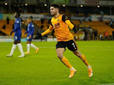 Pedro Neto signs new five-year deal at Wolves