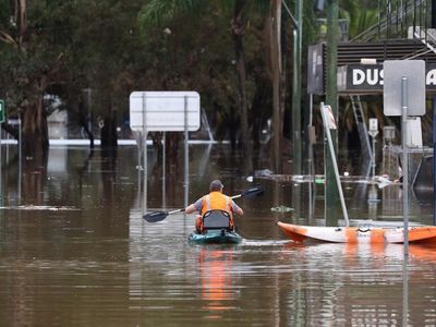 Climate 'on steroids' drives extreme flood
