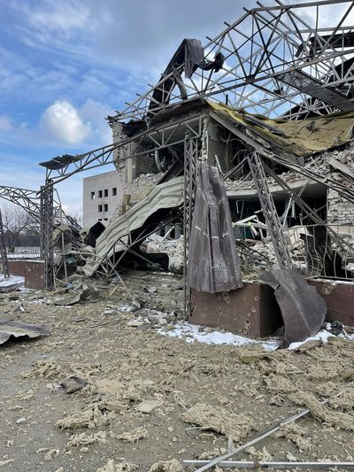 Ukraine says Russian shelling disrupts evacuation of eastern town of Izyum