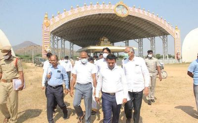 Andhra Pradesh: Sita-Rama Kalyanam at Vontimitta temple on April 15
