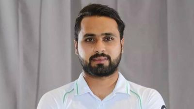 Faheem tests positive for COVID-19, ruled out of 2nd Test against Australia