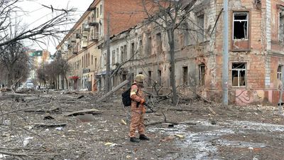 "It's medieval:" Russian shelling destroys Mariupol children's hospital