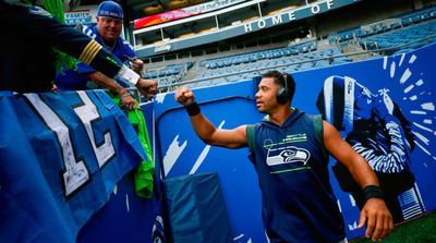 Russell Wilson Thanks Seahawks As Trade to Broncos Looms