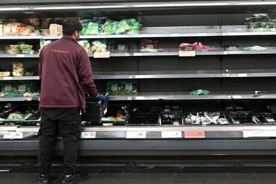 Ukraine war sparks fears over global food prices