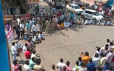 Stir for new district intensifies in Prakasam