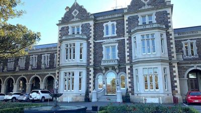 Prestigious Adelaide all-boys school supporting transgender student