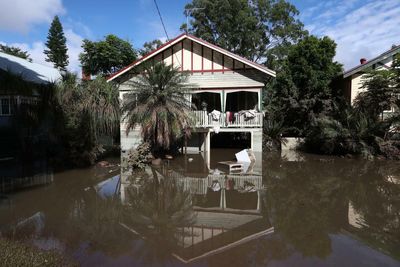 Pressure grows on Airbnb to permit long-term rentals as NSW floods worsen housing crisis