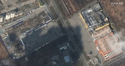 Russian shelling hinders efforts to help trapped Mariupol residents
