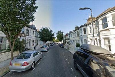 Horror as 17-year-old boy is shot in broad daylight in Hackney