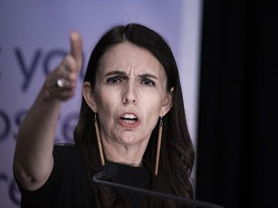 Ardern's Labour falls behind in NZ polling