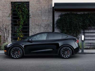 Tesla Bumps Up Prices Of Model 3, Model Y EVs In China By Over $1,500