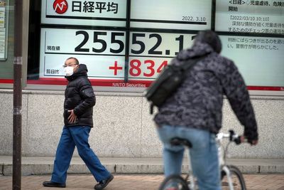 Asia stocks surge, Europe opens lower after oil prices rise