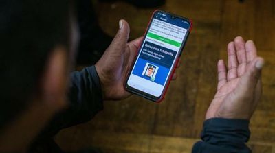 Deportation Agents Use Smartphone App to Monitor Immigrants