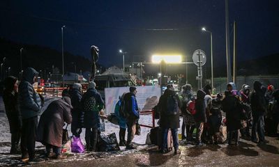 UK troops to help process refugees in Poland – but not France