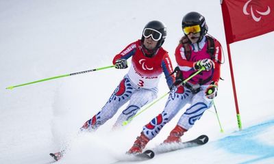 Winter Paralympics: Teenager Aigner wins second gold amid melting snow