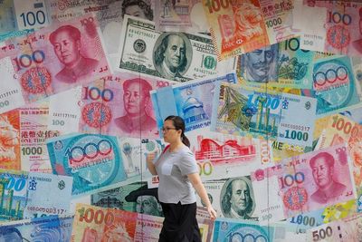 China eases control to let ruble fall faster against yuan