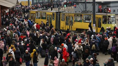 France expects to receive up to 100,000 refugees from conflict in Ukraine